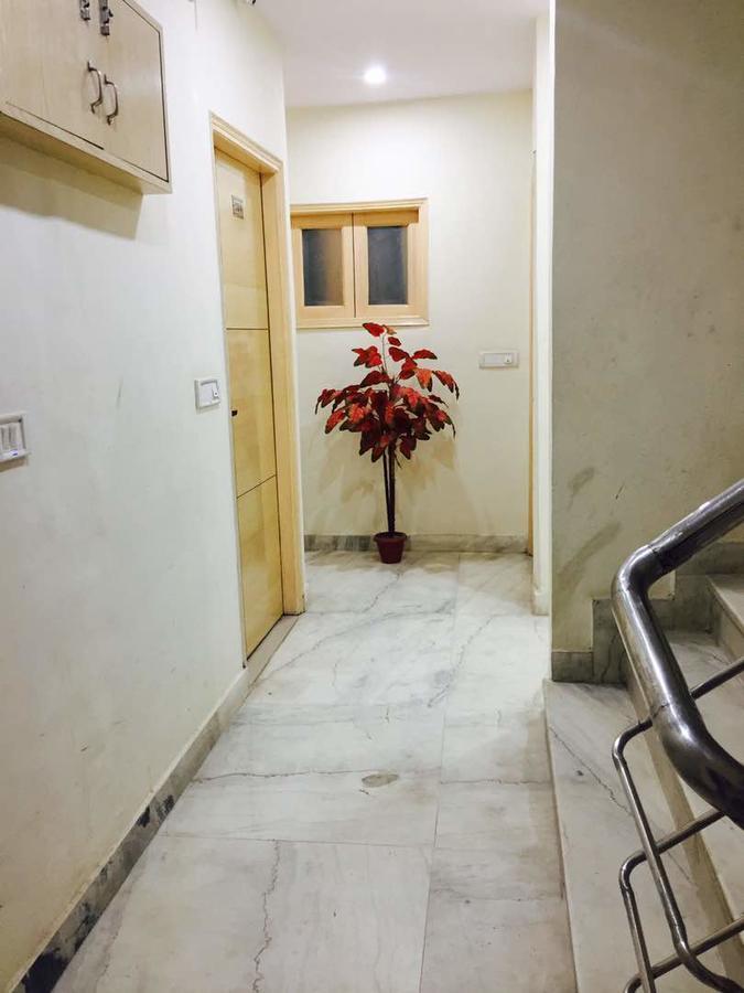 Cottage Lord Krishna Walking Distance From New Delhi Railway Station Eksteriør billede